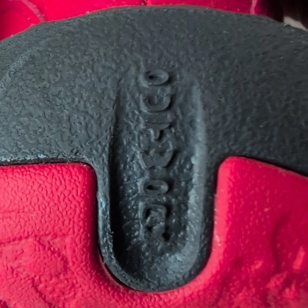 Under Armour Youth Basketball Shoes - Picture 9 of 11